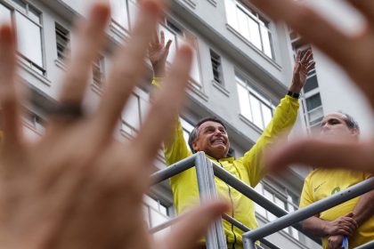 bolsonaro-nega-tentativa-de-golpe-e-diz-esperar-por-“ajuda-externa”