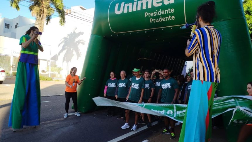caminhada-mude-1-habito-reune-dezenas-de-pessoas-em-prudente