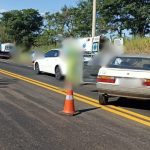 ao-dirigir-embriagado,-motorista-de-44-anos-provoca-duas-colisoes-traseiras-em-rodovia,-em-parapua