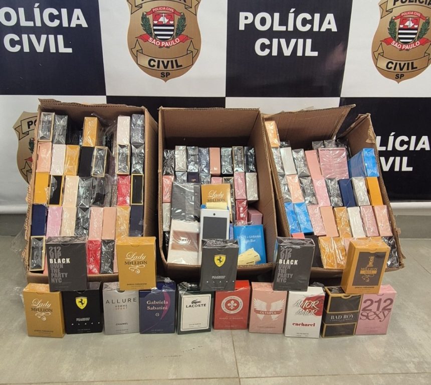 perfumes-suspeitos-de-serem-falsificados-sao-apreendidos-pela-policia-civil-em-pirapozinho