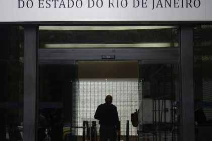 ministerio-publico-do-rio-denuncia-pm-por-tentativa-de-homicidio