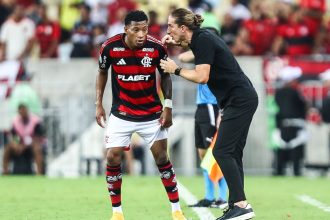 onde-assistir-ao-vivo-e-horario-de-flamengo-x-gremio-neste-domingo-(13)