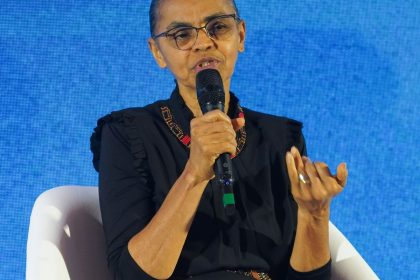 marina-silva-e-atendida-em-hospital-de-brasilia-por-queda-de-pressao