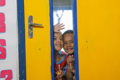 vacinacao-nas-escolas:-criancas-sao-imunizadas-e-atualizam-caderneta