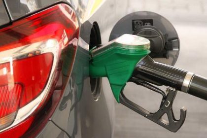 preco-do-petroleo-ja-caiu-17%-este-ano.-quando-queda-chega-aos-postos?