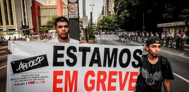 governo-de-sp-anuncia-bonus-de-r$-544-mi-a-professores-apos-ameaca-de-greve