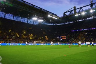 bastidores:-o-apoio-incrivel-da-torcida-do-dortmund-contra-o-barca