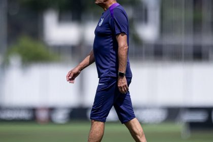 corinthians-demite-o-tecnico-argentino-ramon-diaz