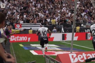 doblete-de-memphis-garante-vitoria-do-corinthians-no-brasileirao