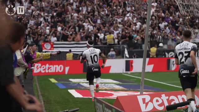 doblete-de-memphis-garante-vitoria-do-corinthians-no-brasileirao