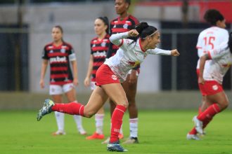 bragantino-bate-flamengo-e-quebra-sequencia-de-tres-jogos-sem-vitoria