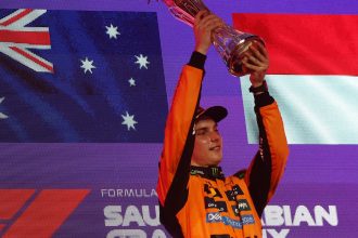 piastri-vence-gp-da-arabia-saudita-e-assume-ponta-da-tabela-na-f1