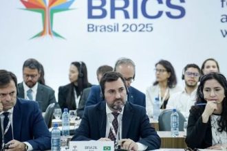 com-“geopolitica-da-paz”,-brasil-lidera-reuniao-de-agricultura-do-brics