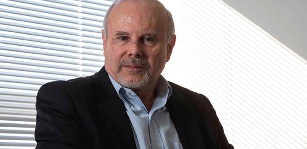 eletrobras-diz-ter-recebido-oficio-do-mme-sobre-desistencia-de-mantega-a-conselho-fiscal