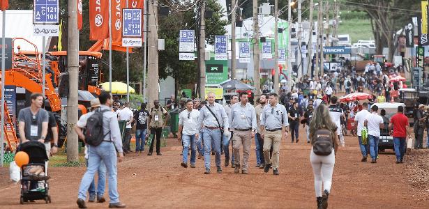 na-agrishow,-linha-dolarizada-e-alternativa-a-juros-elevados-para-2025/26
