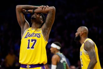 pela-6a-vez-em-7-anos-com-lebron,-lakers-nao-vao-alem-da-1a-rodada-dos-‘playoffs’