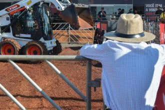 tecnologias-da-agrishow-projetam-lavoura-adaptada,-precisa-e-‘portatil’