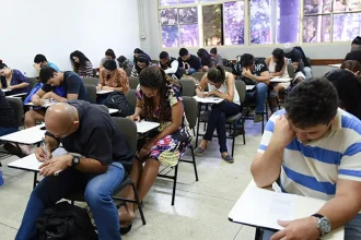 termina-nesta-sexta-feira-prazo-de-inscricao-para-o-encceja-2025