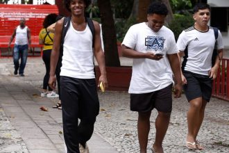 enem-2025:-prazo-para-pedir-isencao-da-taxa-acaba-nesta-sexta