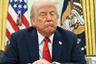 pib-negativo-e-salarios-estagnados:-trump-vive-nova-semana-amarga-nos-eua