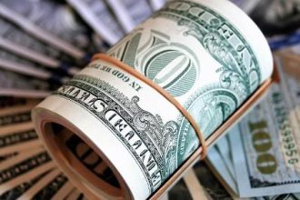dolar-abre-o-mes-em-queda-com-menor-medo-de-guerra-comercial