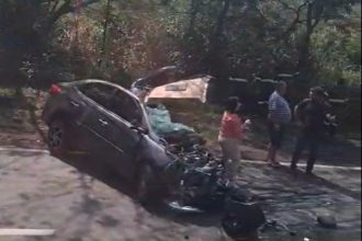 idoso-morre-em-colisao-entre-carro-e-onibus-com-mais-de-40-passageiros,-em-florida-paulista