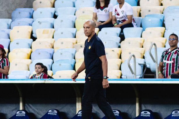 sport-demite-tecnico-portugues-apos-perder-para-o-fluminense