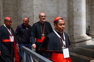 cardeais-que-votam-no-conclave-estao-em-roma,-diz-vaticano
