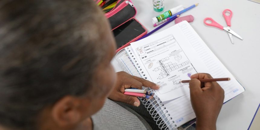 tres-em-cada-10-brasileiros-sao-analfabetos-funcionais,-indica-estudo