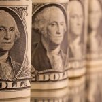 dolar-abre-em-leve-baixa-apos-acordo-comercial-de-pequim-e-washington