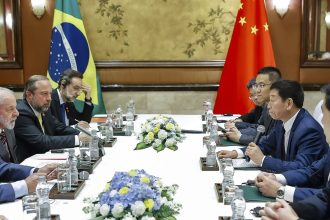 lula-se-reune-com-empresarios-chineses-em-pequim