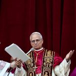 papa-leao-xiv-pede-que-igreja-ilumine-“noites-escuras-do-mundo