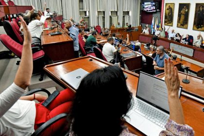 uerj-revoga-titulo-honoris-causa-concedido-ao-ex-presidente-medici