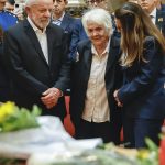 milhares-de-uruguaios-se-despedem-de-pepe-mujica-em-funeral
