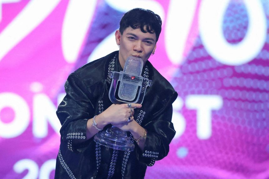 jj,-contratenor-austriaco-de-24-anos,-vence-o-festival-de-musica-eurovision-2025