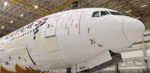 latam-adesiva-aviao-com-‘pele-de-tubarao’-para-baratear-voo.-como-funciona?