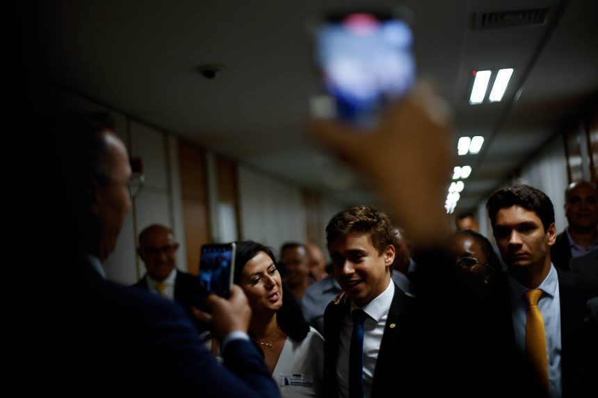 efeito-nikolas-provoca-corrida-de-politicos-em-busca-de-carona-em-visibilidade