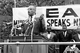 malcolm-x,-que-faria-100-anos,-estaria-hoje-entre-os-explorados-de-qualquer-cor