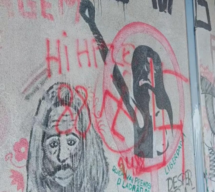 pichacoes-de-teor-nazista-sao-feitas-em-parede-no-campus-da-unesp,-em-presidente-prudente
