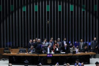 camara-aprova-urgencia-para-pl-que-proibe-desconto-automatico-no-inss