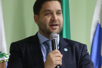 vice-governador-do-rio-deixa-cargo-para-assumir-vaga-no-tce