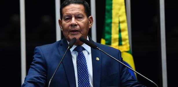 mourao-diz-que-nunca-foi-apresentado-a-nenhuma-minuta-de-estado-de-excecao