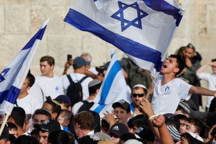 extrema-direita-confronta-palestinos-em-marcha-anual-em-jerusalem