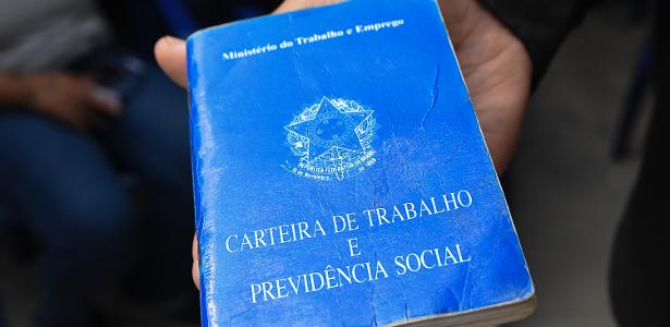 brasil-cria-mais-de-257-mil-postos-com-carteira-assinada-em-abril