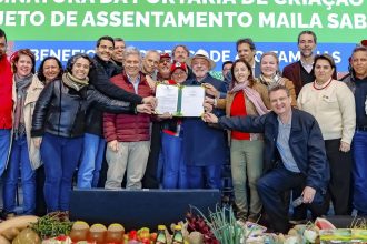 lula-cria-assentamento-da-reforma-agraria-no-parana