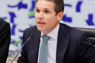 josias:-motta-manda-recado-sobre-iof-e-diz-que-‘gato-subiu-no-telhado’